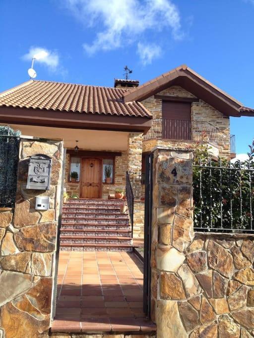 Los Rosales De Venturada Exterior foto